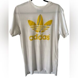 Adidas men’s white tee size med yellow logo